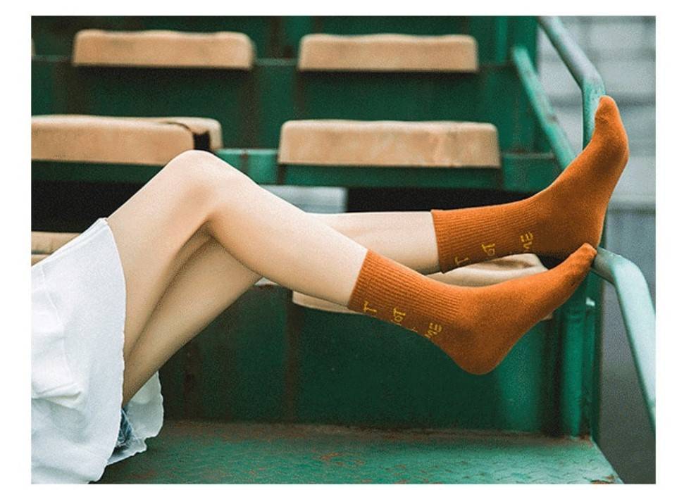 Art Is Not a Crime Print Cotton Socks 