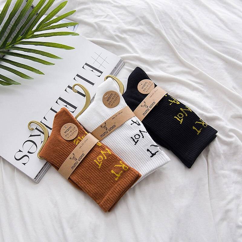 Art Is Not a Crime Print Cotton Socks 