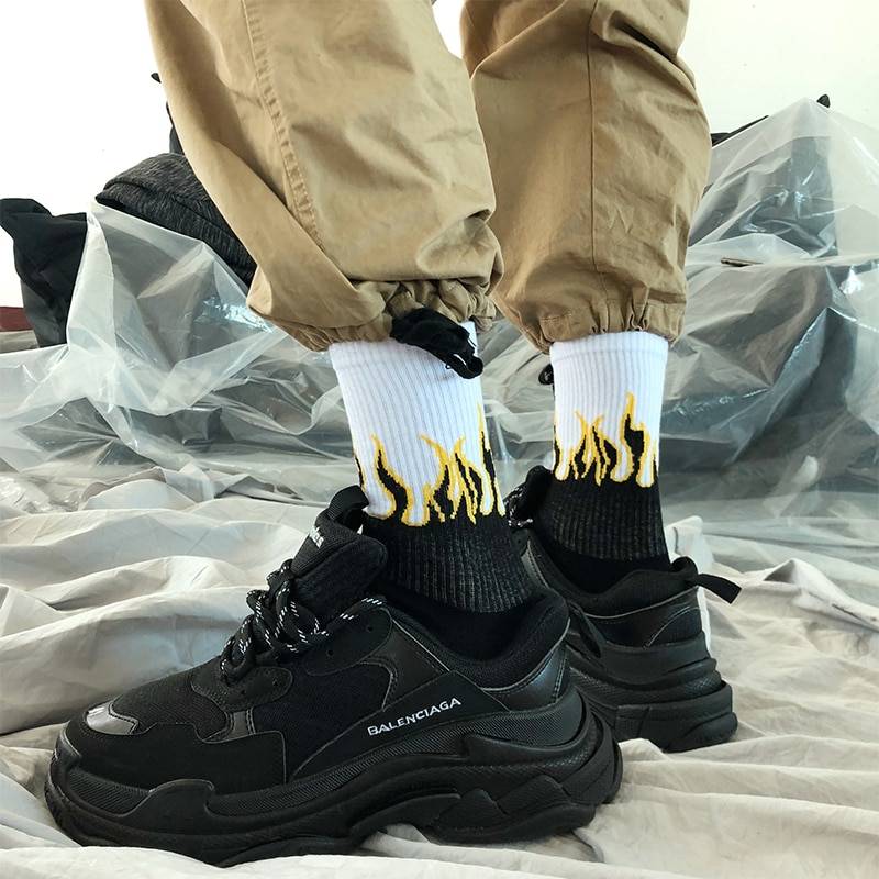 Burning flame socks men and women cotton European and American street hip hop Harajuku couple skateboard white Novelty socks 