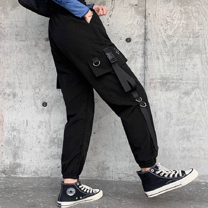 Gothic Women Black Cargo Pants Harajuku Punk Chain Trousers Female Hip Hop Mall Goth Streetwear Techwear Egirl Grunge Women's Techwear Cargo Pants Women's Techwear Pants Black Techwear Cheap Techwear Techwear Fashion &amp; Clothing Techwear for Girls Techwear for Women 