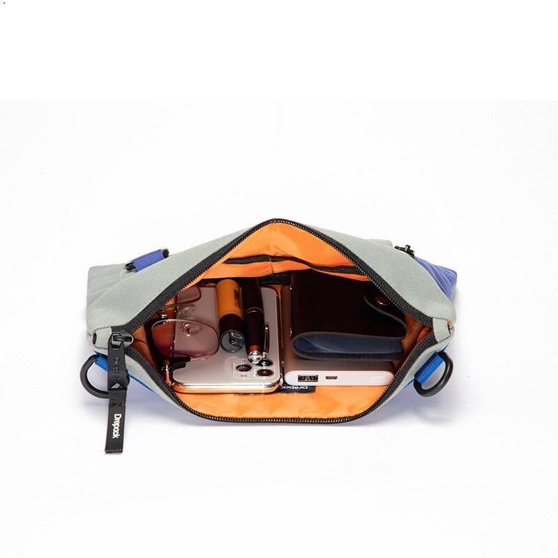 Men&#8217;s Color Block Techwear Messenger Bag with Reflective Detail 