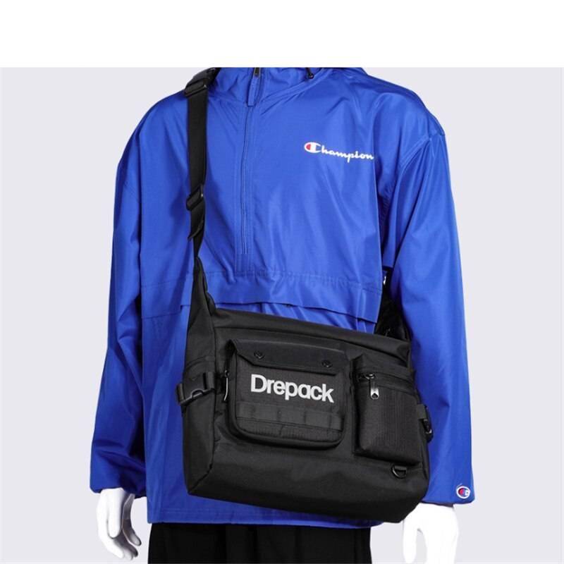 Men&#8217;s Multi-Pocket Black Techwear Crossbody Bag 
