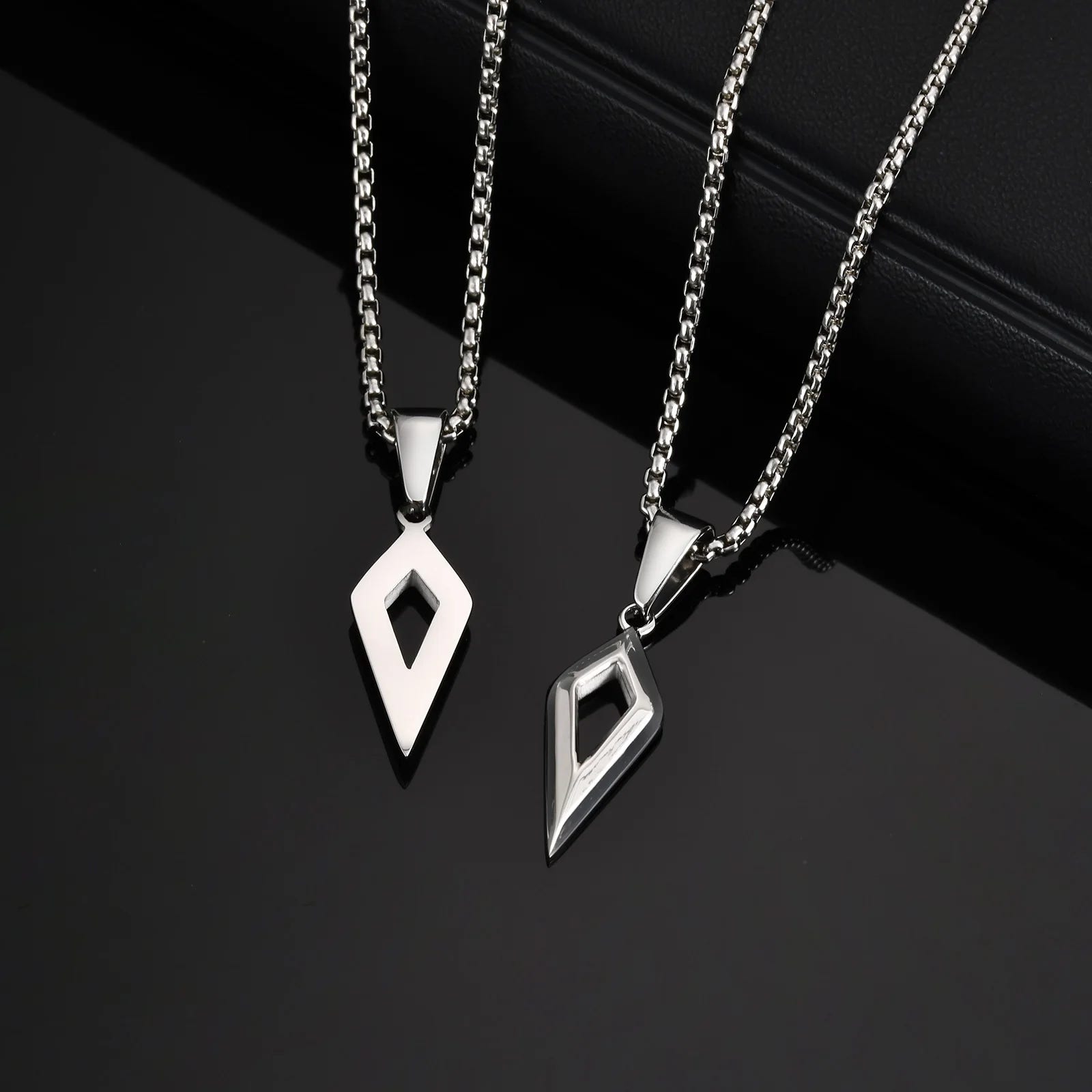 Modern Beveled Star Chain Necklace