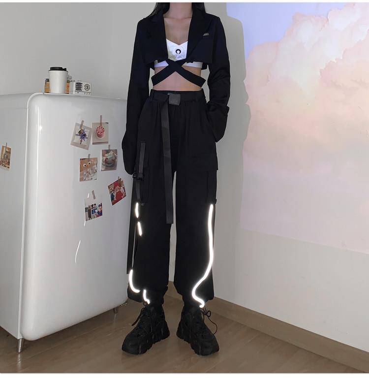 Women&#8217;s Reflective Details Loose Techwear Cargo Pants 
