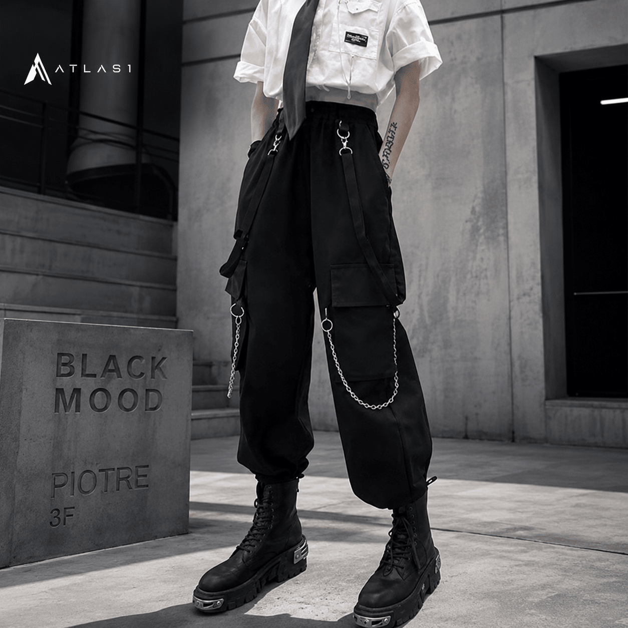 Women Black Techwear Cargo Pants Loose