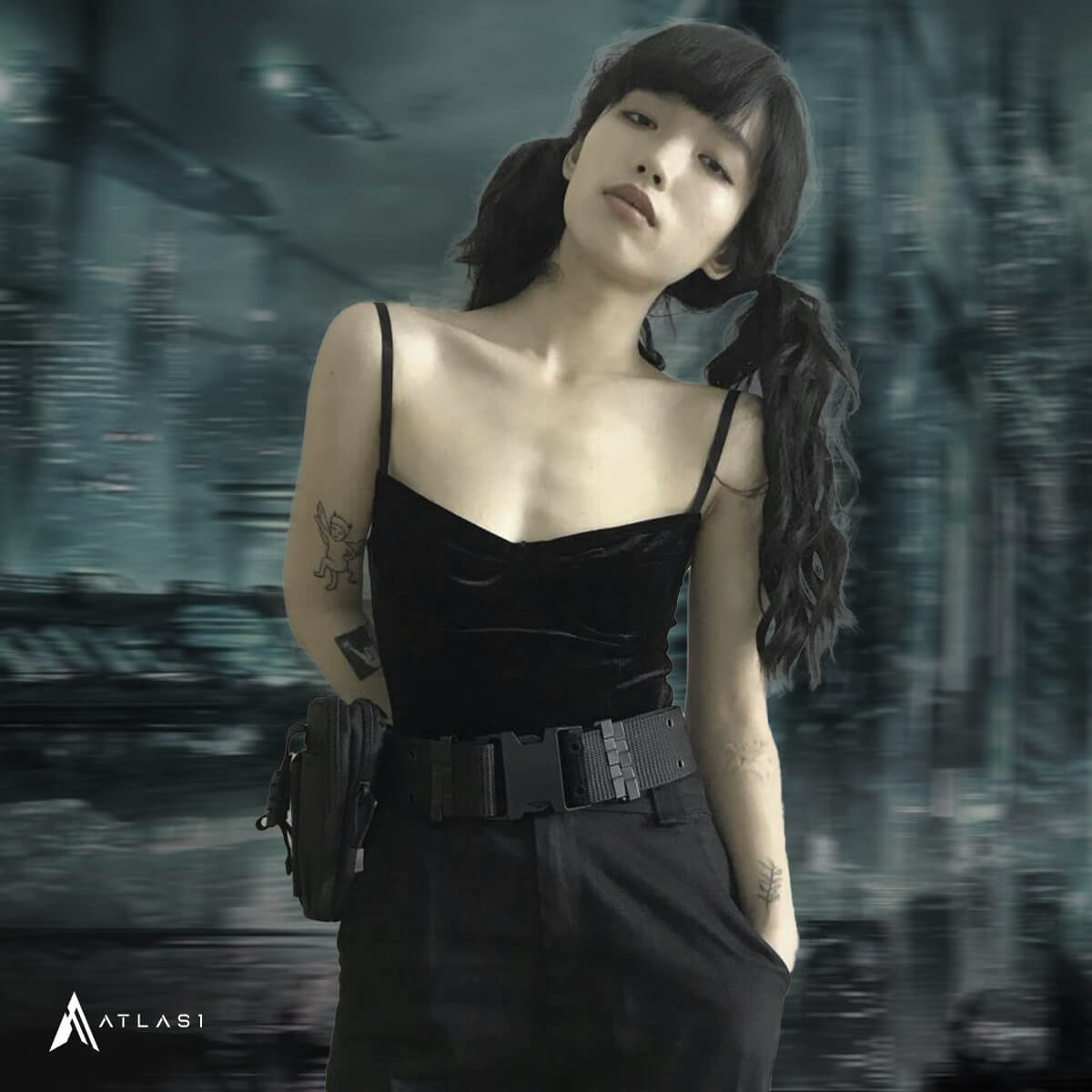 Women’s Wide Tactical Buckle Techwear Belt.