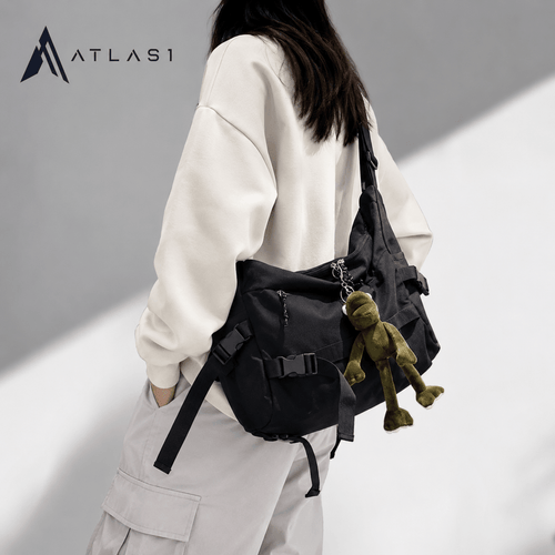Canvas Techwear-Crossbodybag mit Taktikgurten und Kette