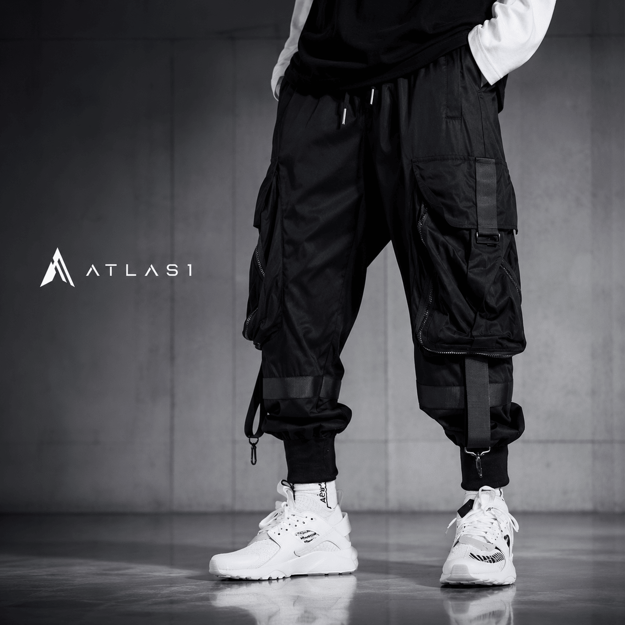 Casual Minimalist Techwear Joggers - ATLAS 1