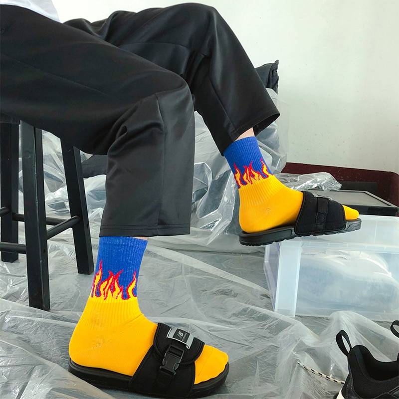 Meias de Algodão Estilo Harajuku com Estampa de Chama — Material de algodão