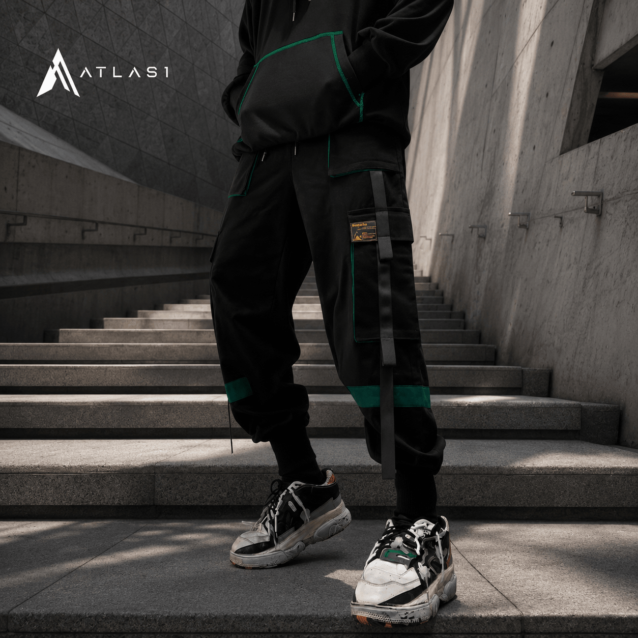 Men's Color Detail Techwear Style Jogger Pants - ATLAS 1
