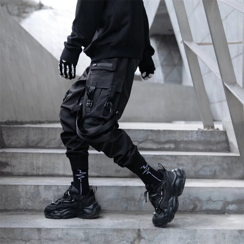 Men’s Multi-Pocket Techwear Cargo Pants — Cargo pockets for small essentials