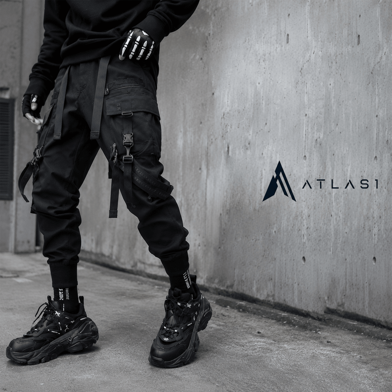 Men’s Multi - Pocket Techwear Cargo Pants - ATLAS 1