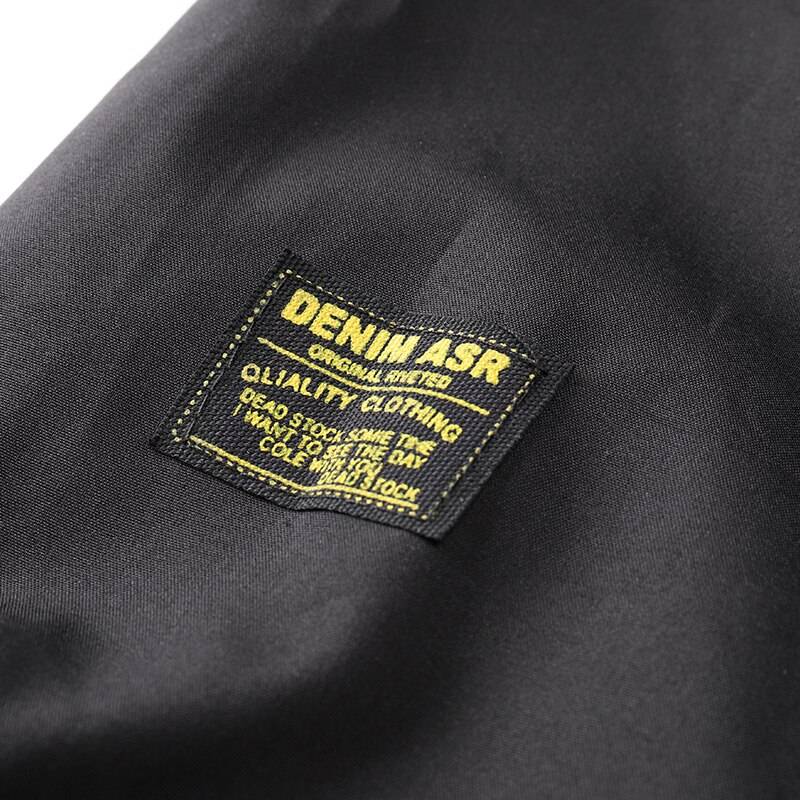 पुरुषों की Oversized Pocket techwear Bomber Jacket — छोटी-छोटी जरूरी चीजों के लिए जेबें