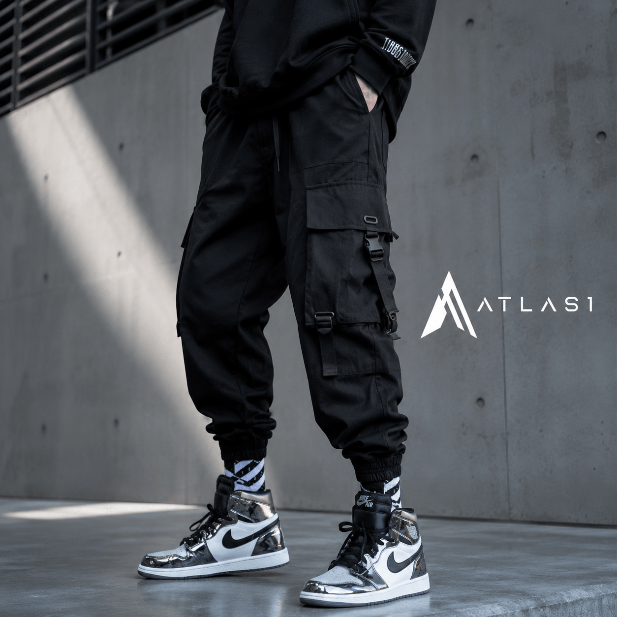 Men's Oversized Techwear Style Cargo Pants - ATLAS 1