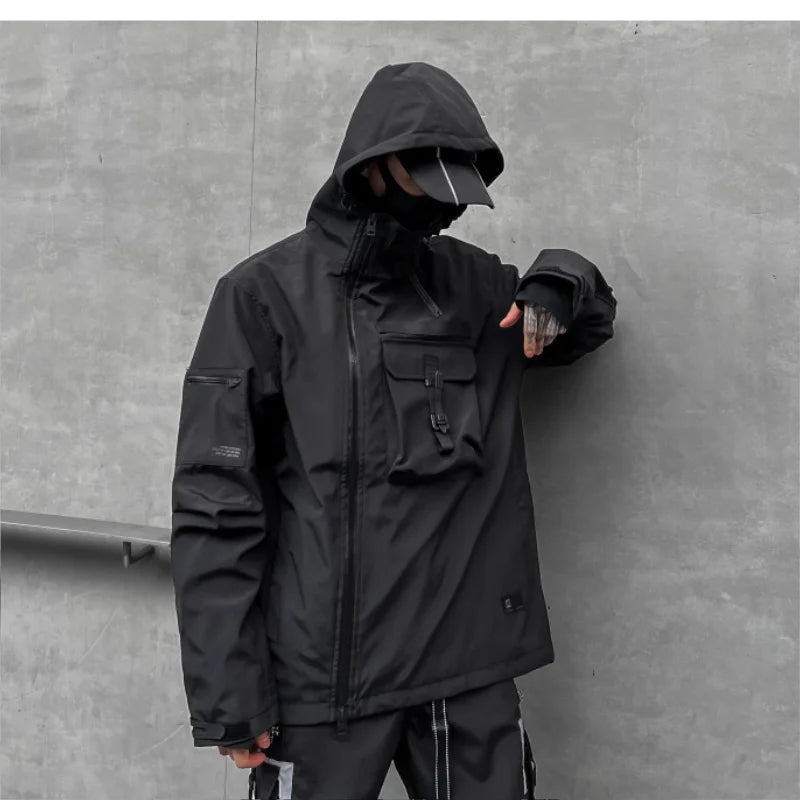 男士techwear多口袋货物夹克 — 可存放小件必需品的大口袋