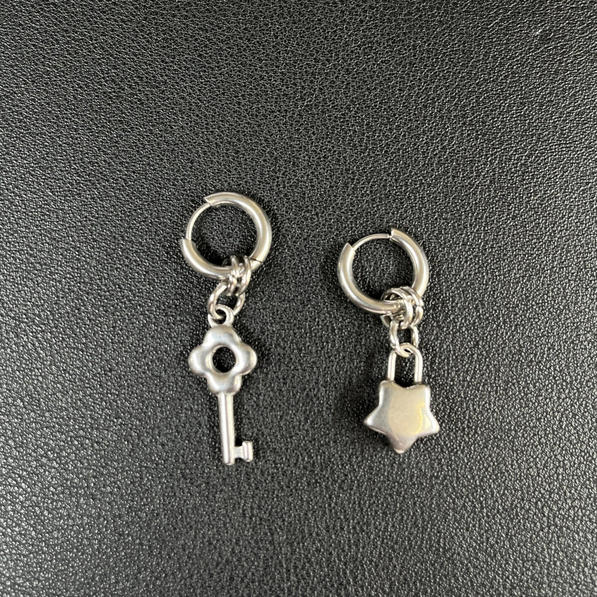 Punk Grunge Rivet Chain Drop Earrings - ATLAS 1