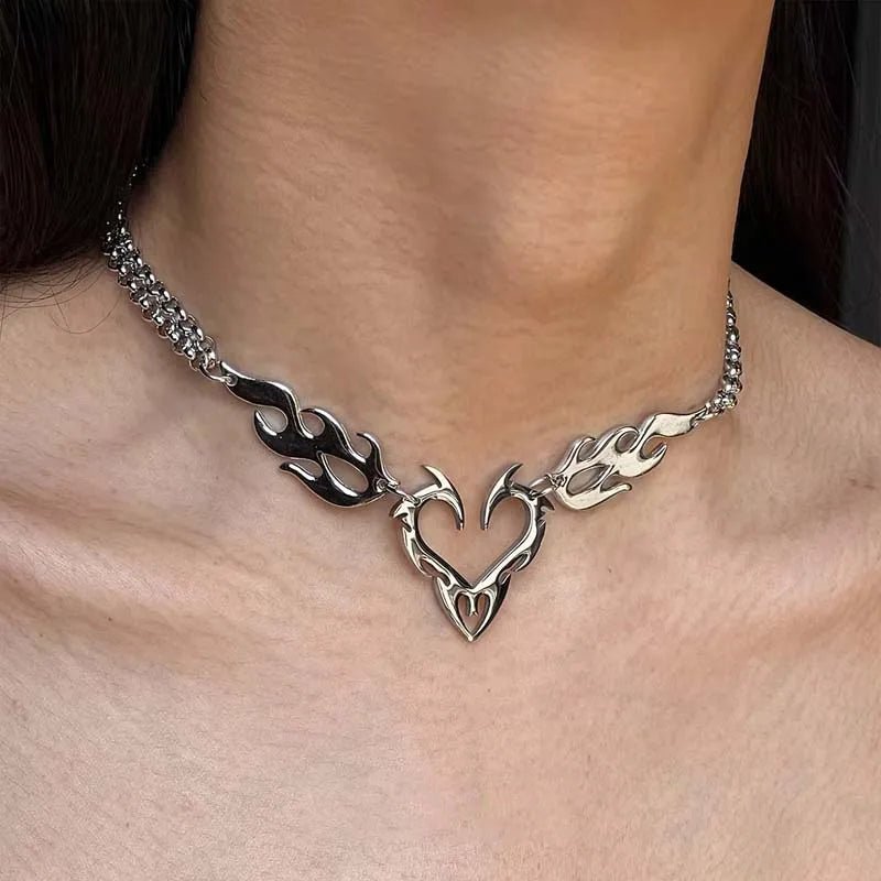 Silver Thorn Heart Choker Necklace - ATLAS 1