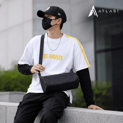 Solid Black Casual Minimalist Style Crossbody Bag