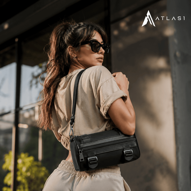 Techwear Postacı Çantaları
