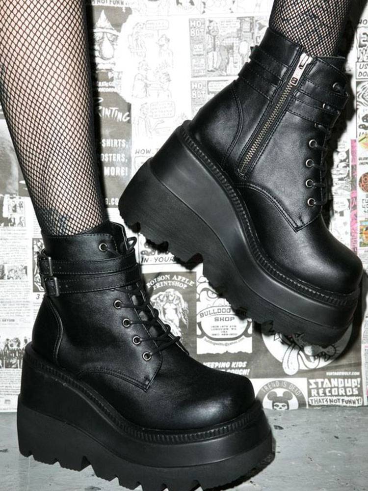 Ultra-High Platform Techwear Boots — Inner layer for added comfort