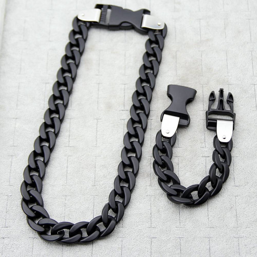 Unisex Acrylic Oversized Chain Techwear Necklace — Acrylic construction