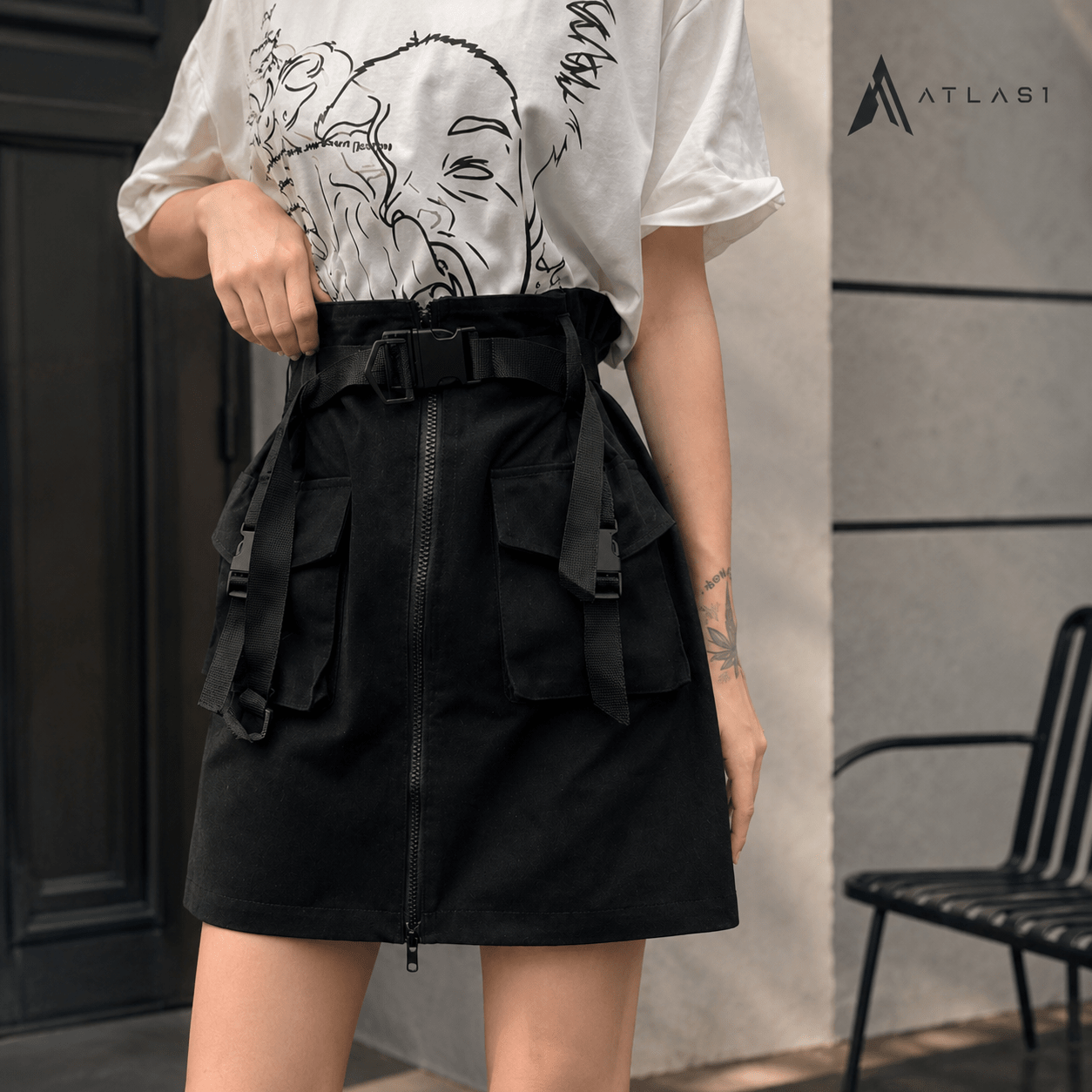 Women's Cargo Pockets Techwear Mini Skirt - ATLAS 1