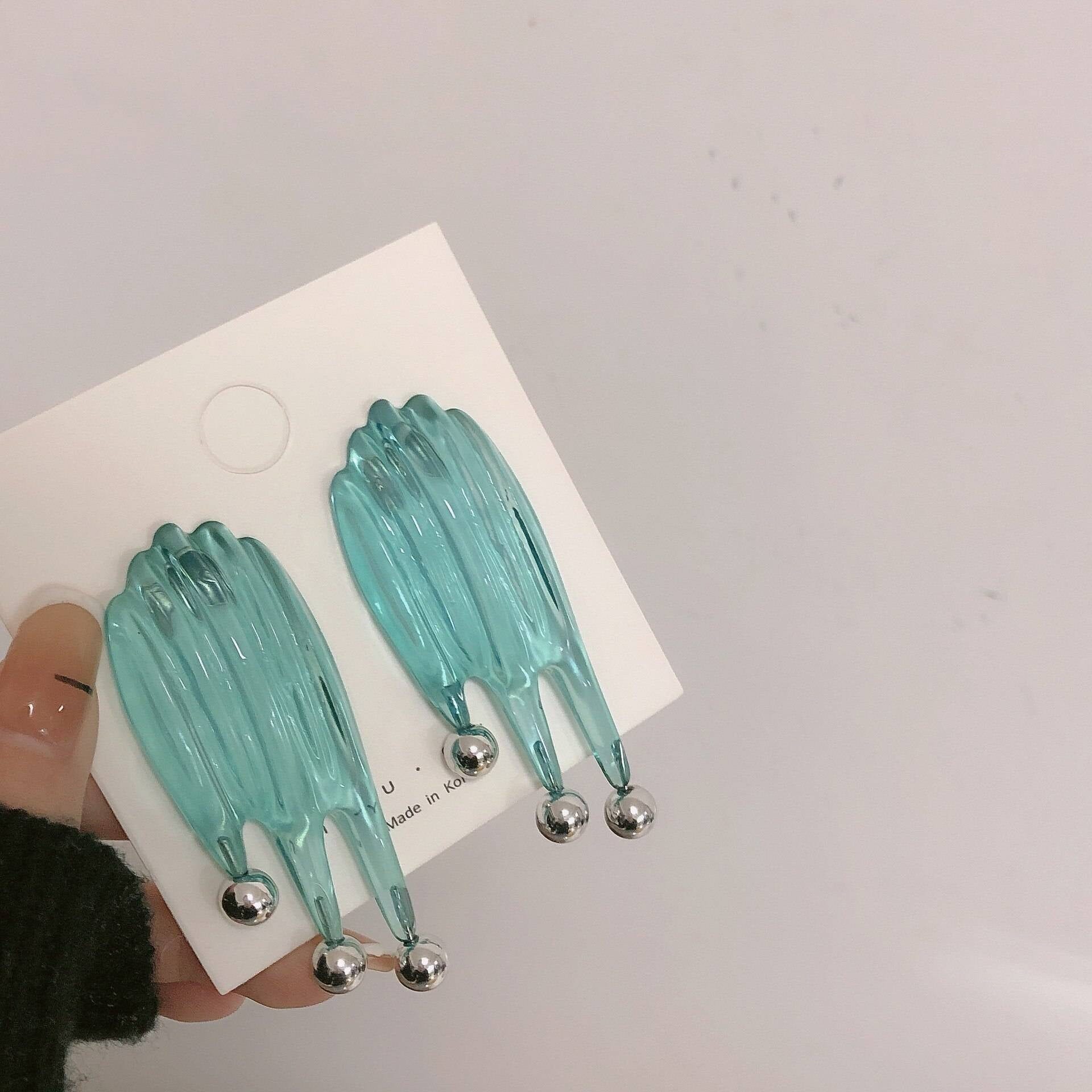Women's Futuristic Style Green Fluid Earrings - ATLAS 1