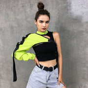 Dámský techwear crop top s jedním ramenem v neonové zelené
