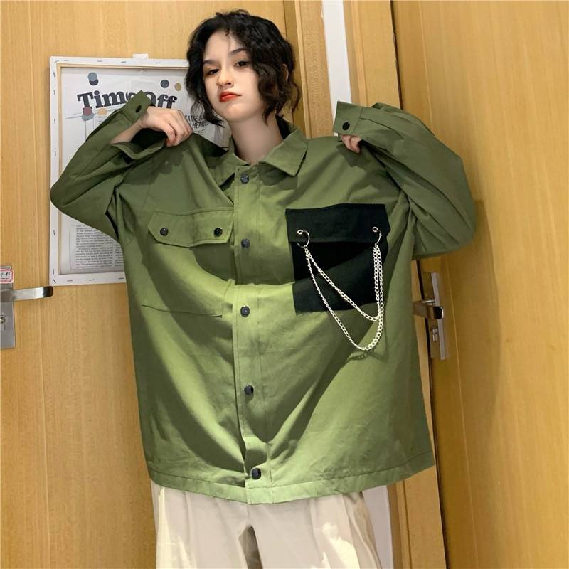 Women's Oversized Contrast Pocket Techwear Jacket — Pockets for small essentials