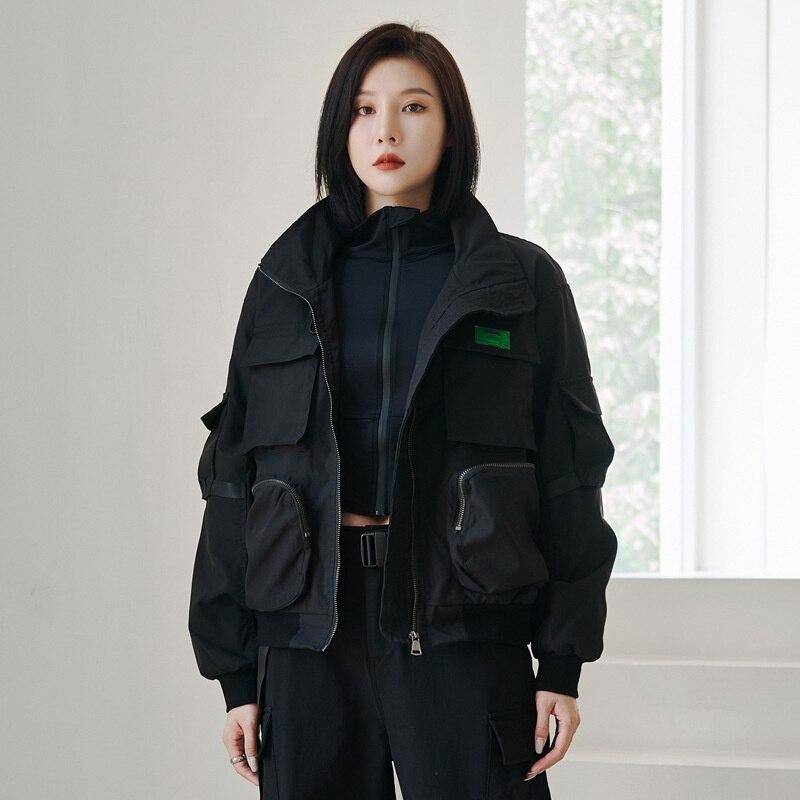 Women's Solid Black Cargo Pockets Techwear Jacket - ATLAS 1