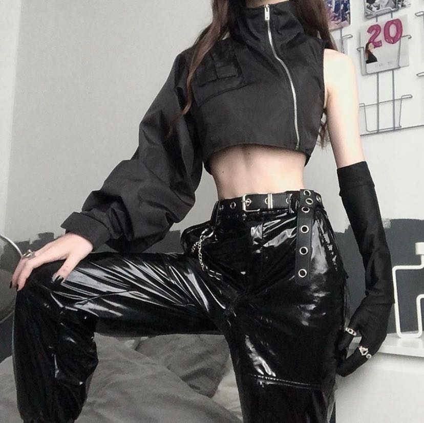 女款 Techwear 不對稱單肩夾克 — 功能性拉鍊