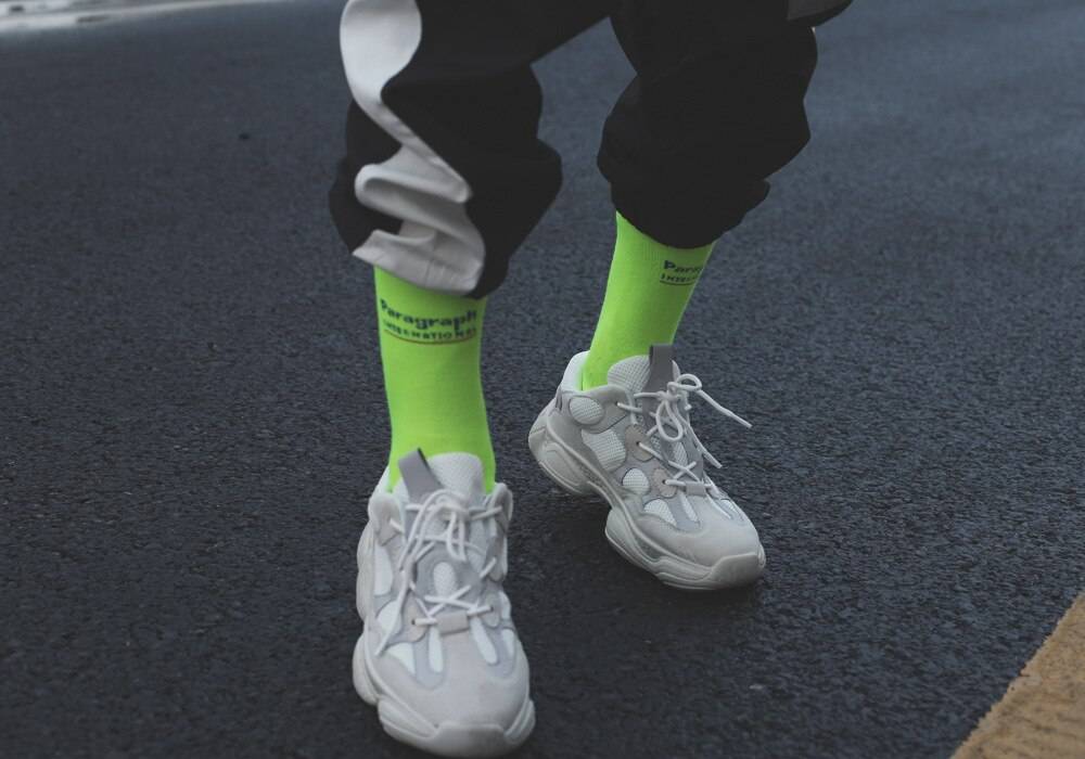 2019 new fluorescent color green socks ins Harajuku style men and women in the tube socks street shooting stockings tide 10