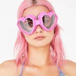 Cyberpunk Heart Shaped Goggle Sunglasses One Piece Women Sunglasses Oversized Gradient Lens Brand Designer Eyeglasses